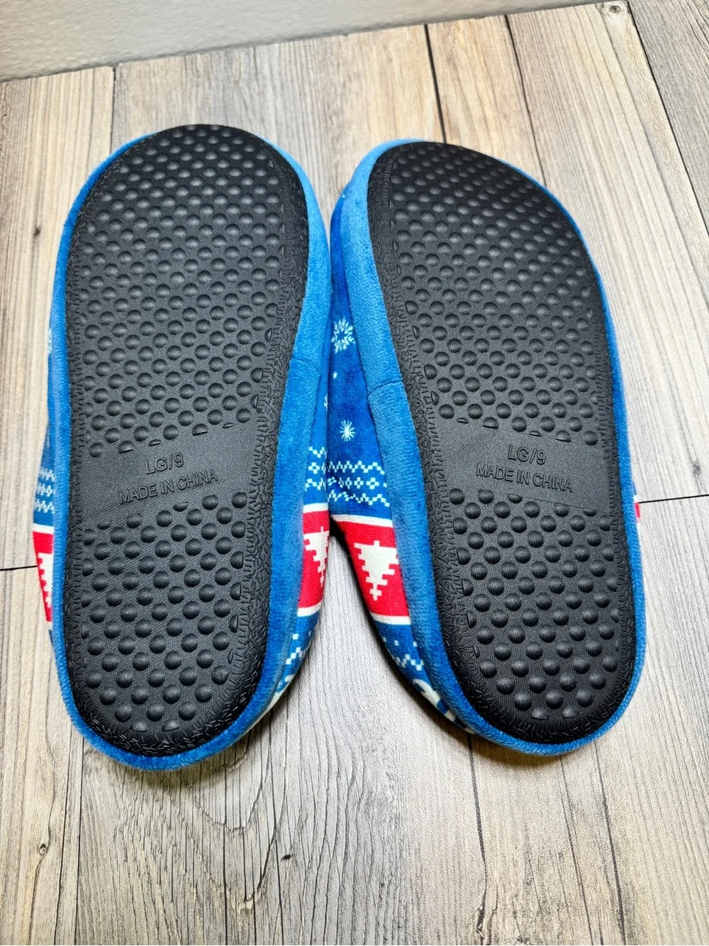 NWT Wizarding World Harry Potter™ Hogwarts Fleece-Lined Slippers Size 9 LG